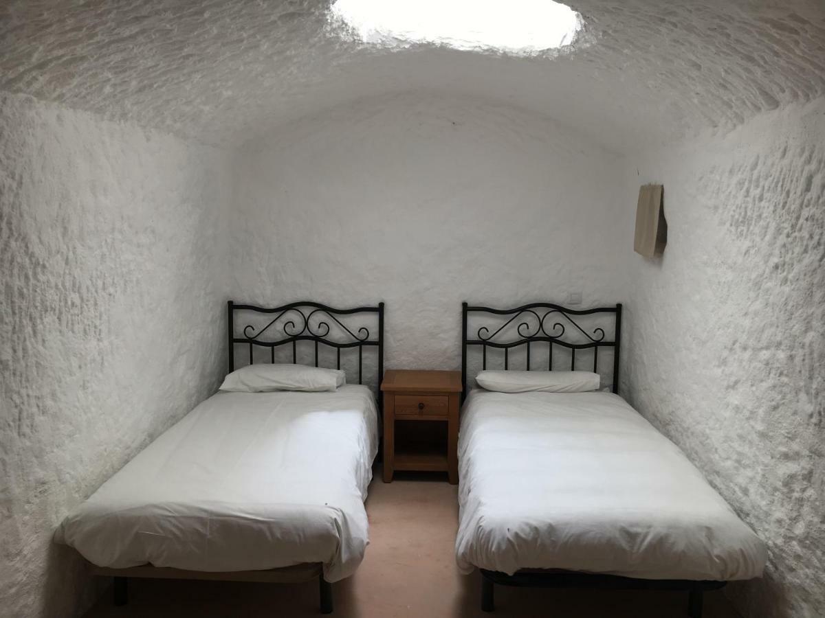 Cuevas Del Cipres Villa Baza Exterior photo